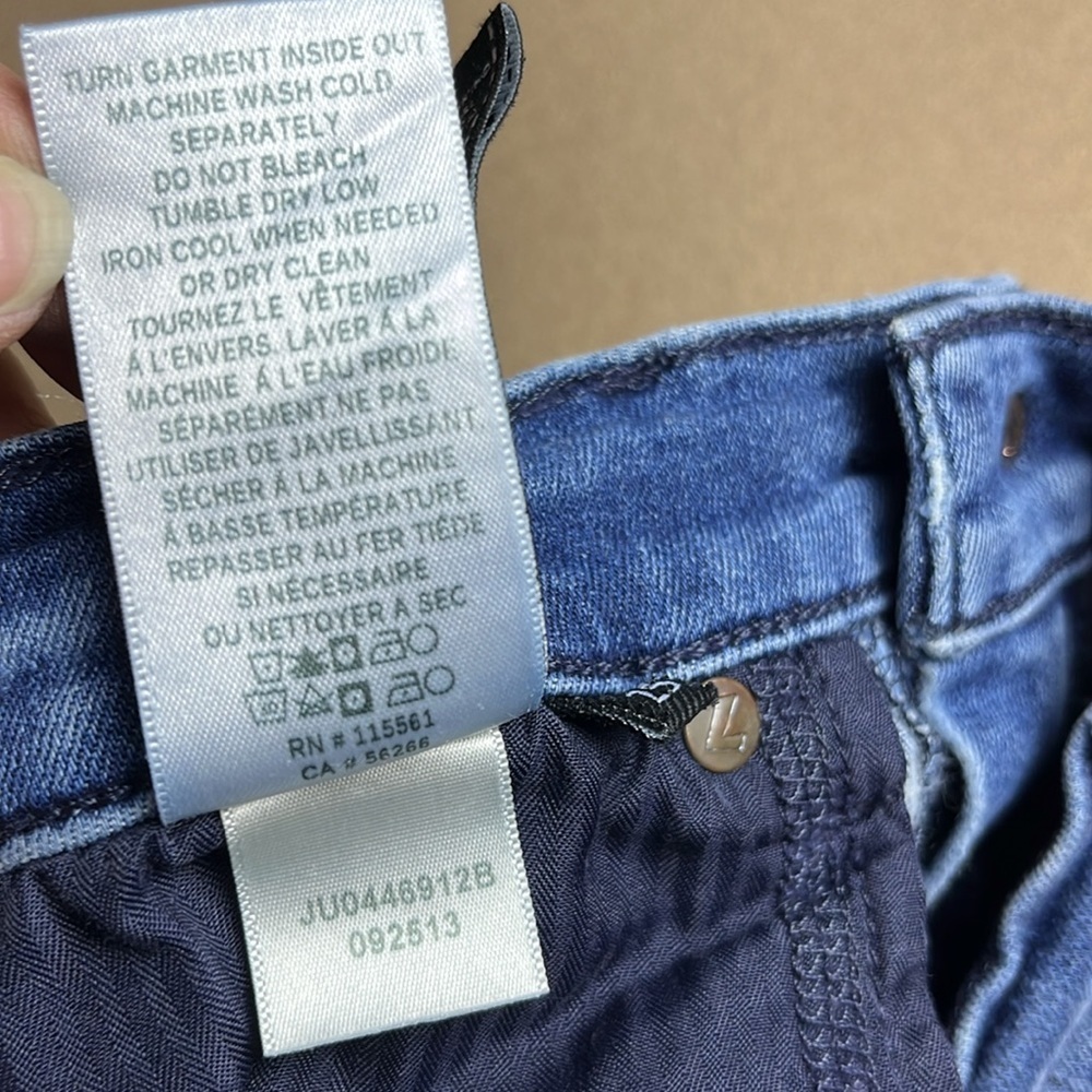 7 For All Mankind Distressed Skinny Jeans - 25 - Picture 12 of 13